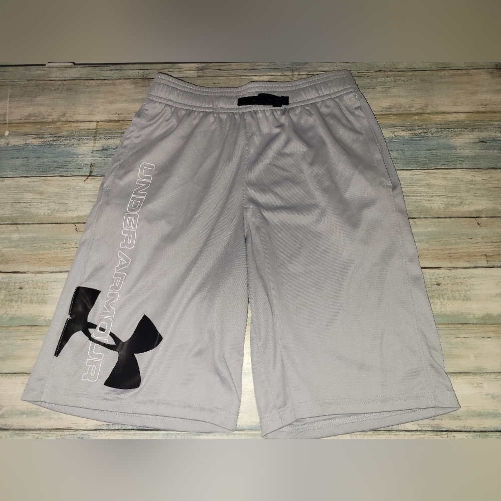 Youth Large under armour shorts